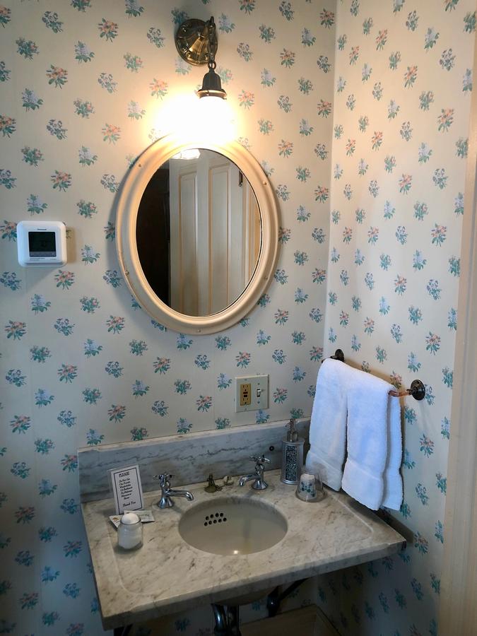 The Hancock House Bed & Breakfast Inn - thumb 3