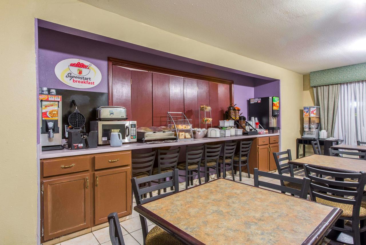 Super 8 By Wyndham Lake Charles/Sulphur - thumb 24