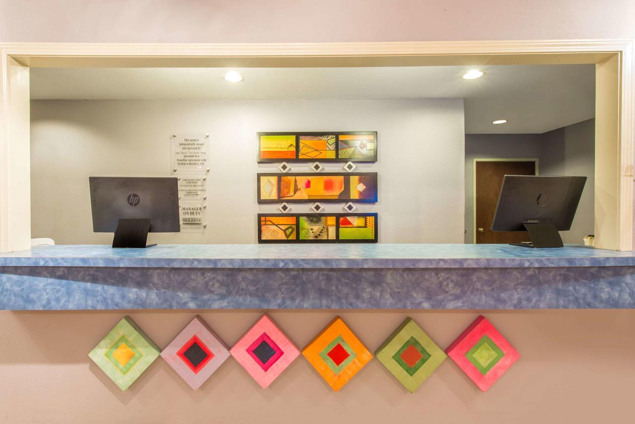 Super 8 By Wyndham Lake Charles/Sulphur - thumb 12