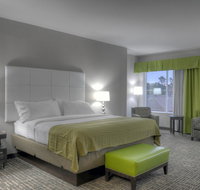 Holiday Inn Covington - Accommodation Denver