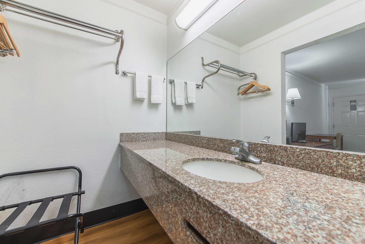 Motel 6 Sulphur, Louisiana - thumb 26