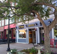 The Charles Inn - Accommodation Denver