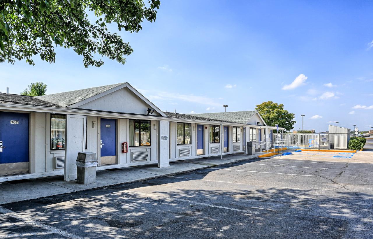 Motel 6 Hagerstown - thumb 8