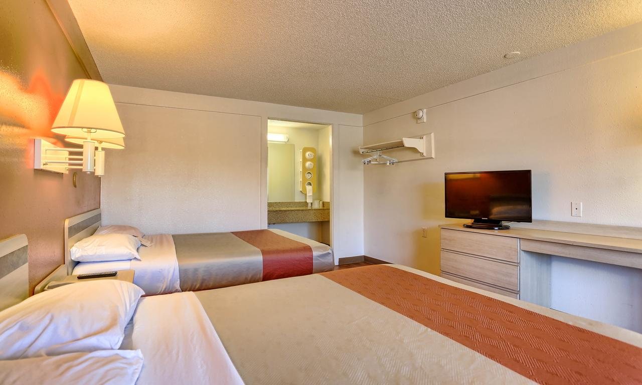 Motel 6 Hagerstown - thumb 28