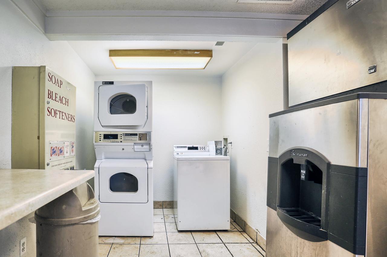 Motel 6 Hagerstown - thumb 18