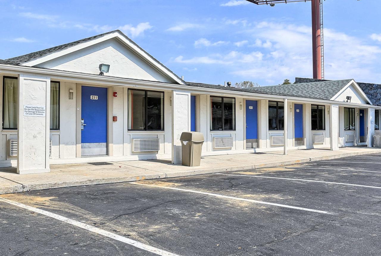 Motel 6 Hagerstown - thumb 38