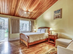 Island Inn