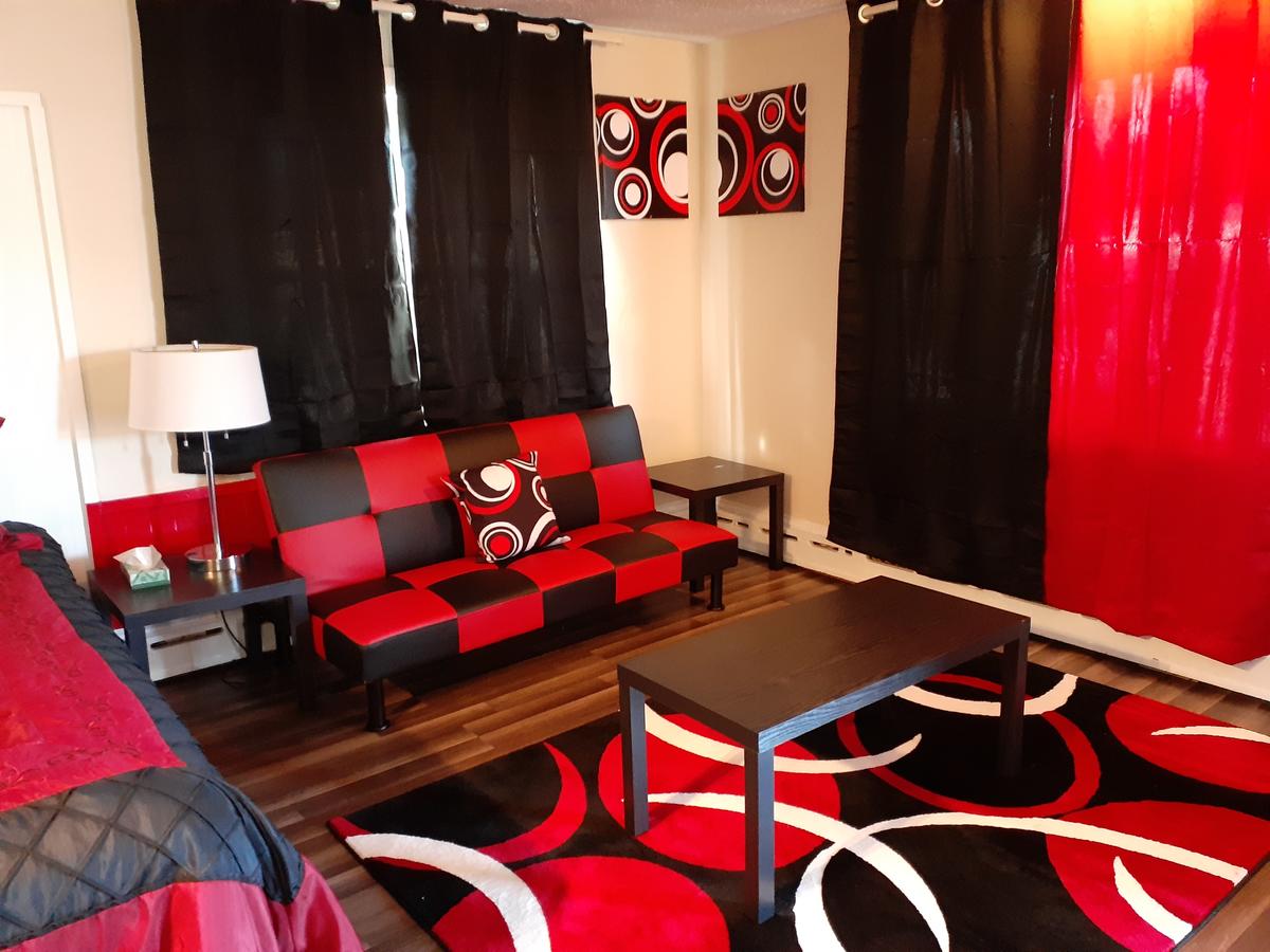 Town Line Inn - thumb 30