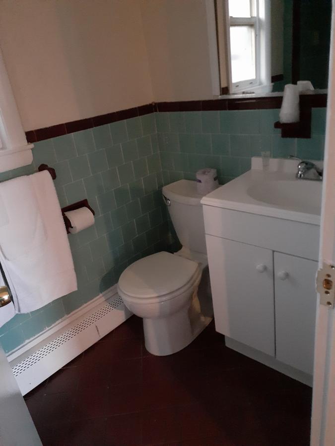 Town Line Inn - thumb 8