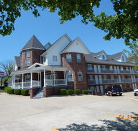 Carriage House Inn - Accommodation Denver