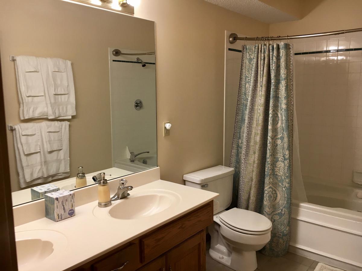 Zona Rosa / Airport - thumb 7