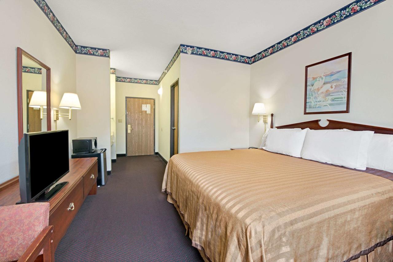 Travelodge By Wyndham St. Louis - thumb 23