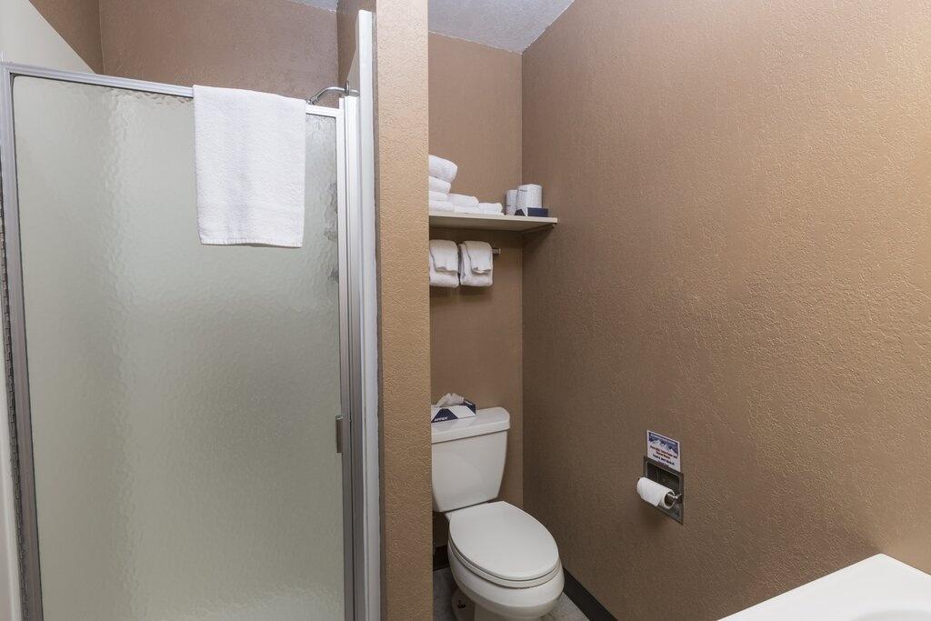 Hibernation House 222 Hotel Room - thumb 6