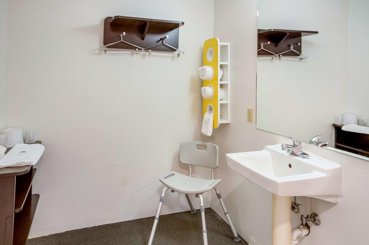 The Beaverhead Lodge - thumb 21