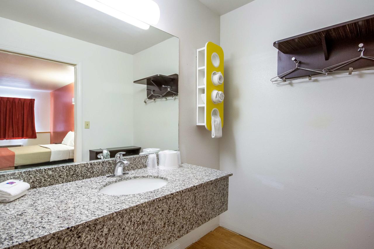 The Beaverhead Lodge - thumb 19