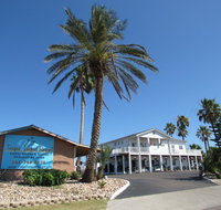Tropic Island Resort - Accommodation Denver