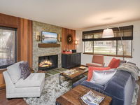 1000 Lakeshore Blvd Condo Unit 4 Accommodation Denver