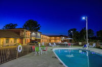 Aarya Hotel By Niagara Fashion Outlets Accommodation Denver