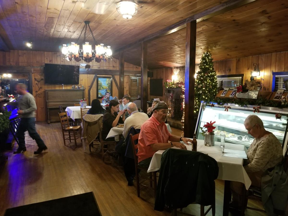 RiverBend Lodge - thumb 6