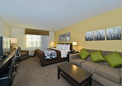 Sleep Inn & Suites Devils Lake - thumb 3