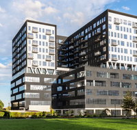 Stay Alfred at 80 on the Commons - Accommodation Denver