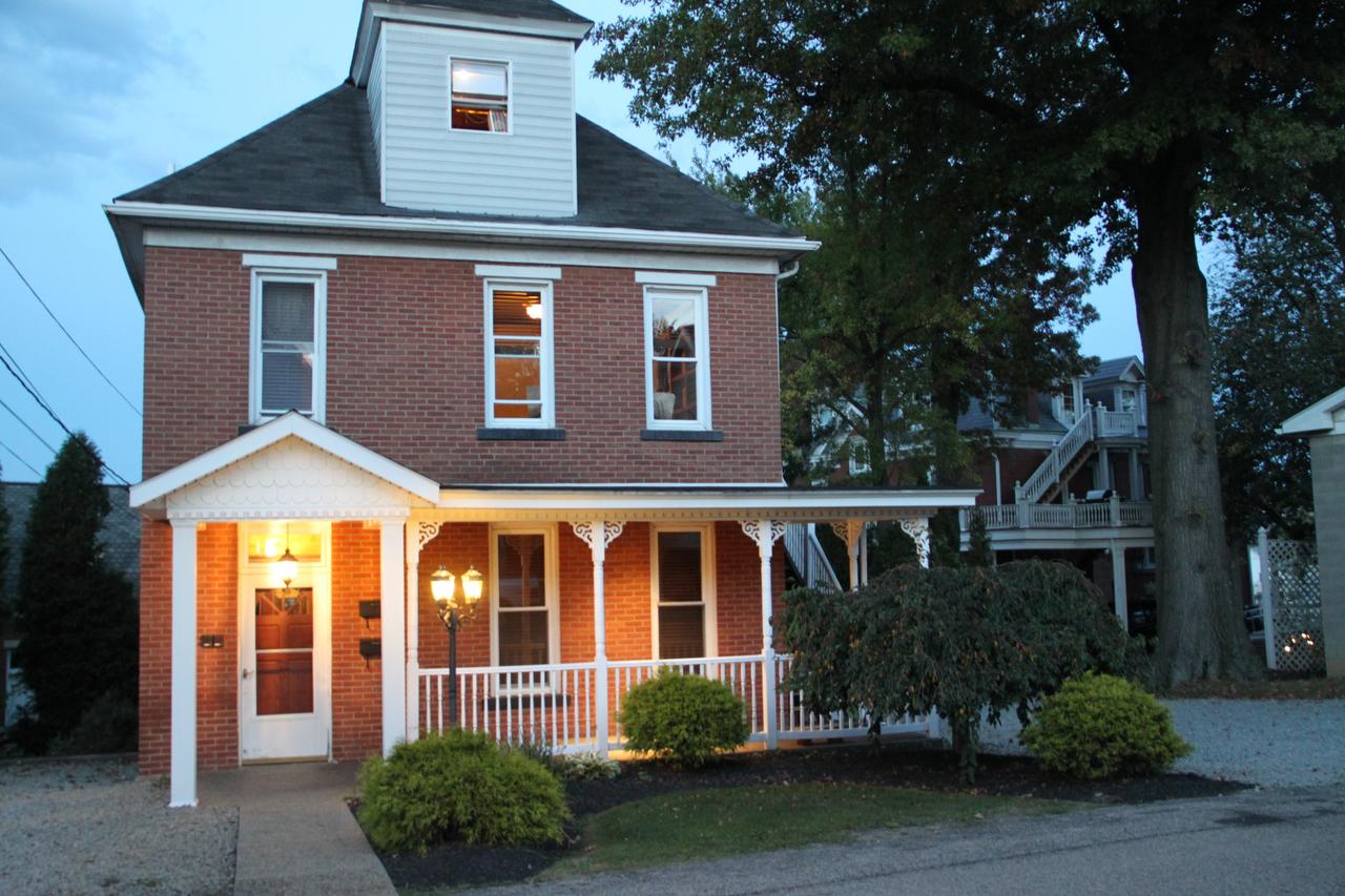 South Broadway Manor - thumb 1