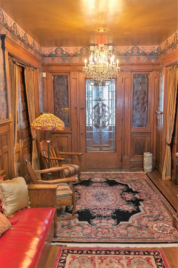 South Broadway Manor - thumb 20