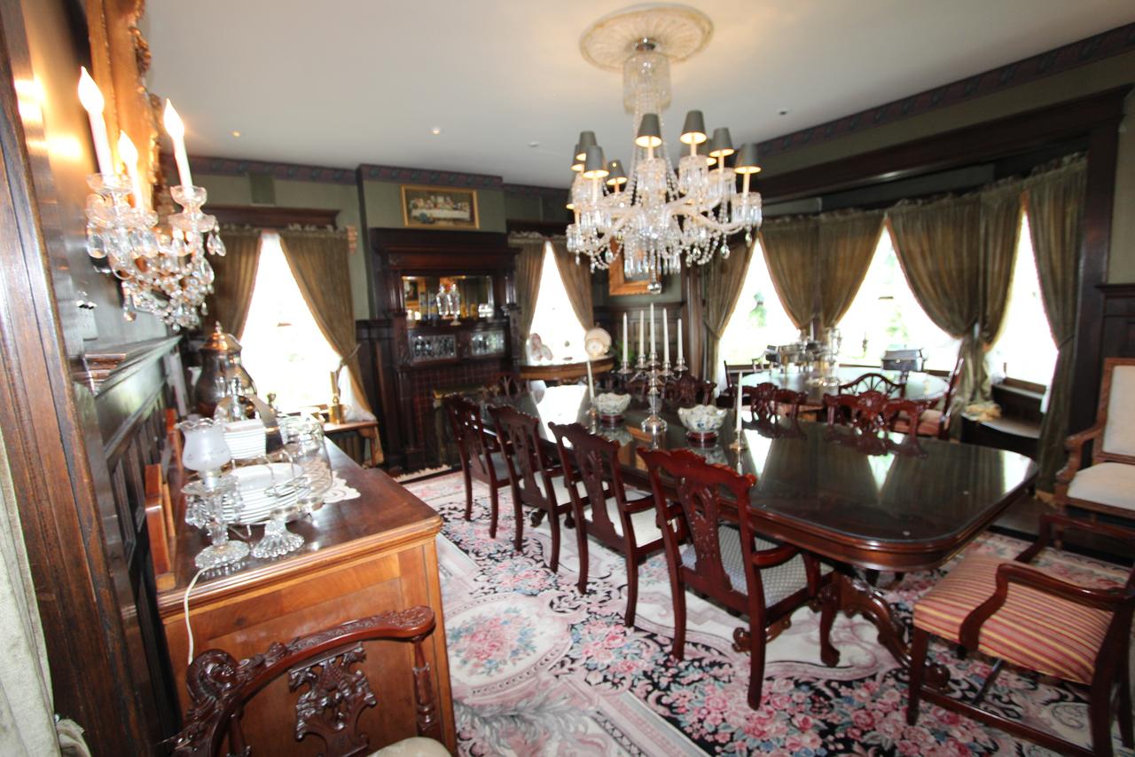 South Broadway Manor - thumb 10