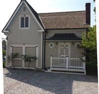 Cricket House - Accommodation Denver