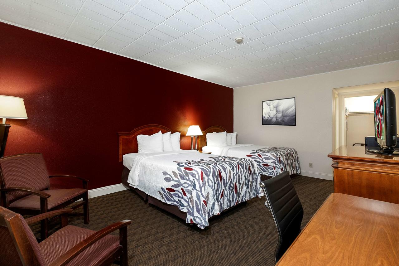 Red Roof Inn & Suites Hazleton - thumb 7