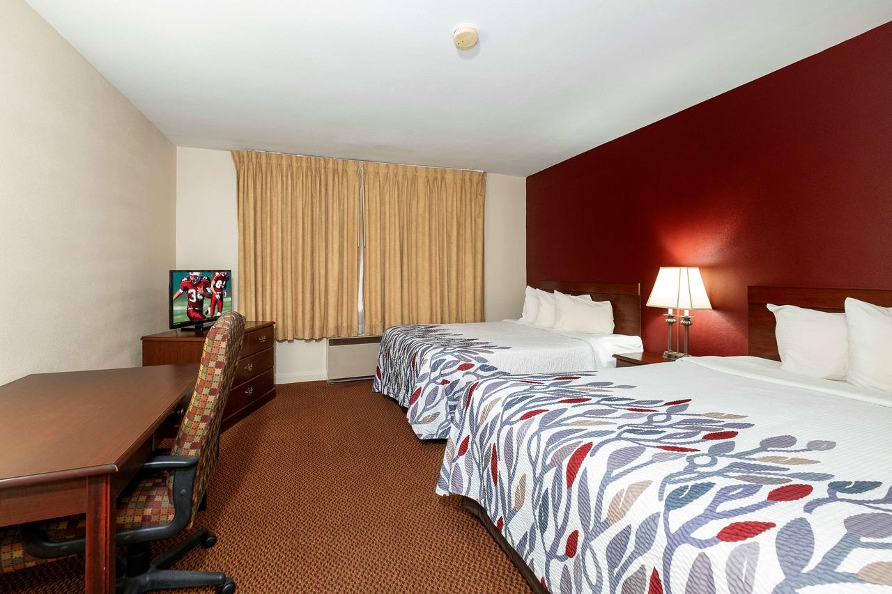 Red Roof Inn & Suites Hazleton - thumb 29