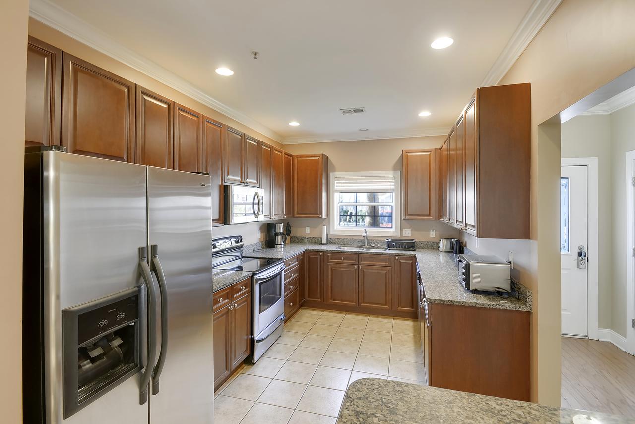 4910 Lake Palmetto Lane Townhouse Unit #4910 - thumb 2