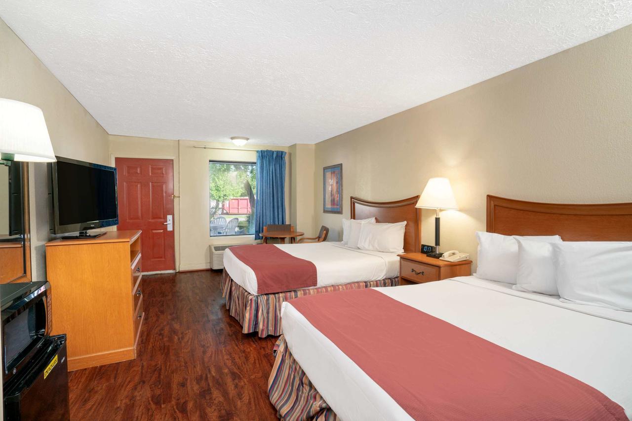 Evergreen Smoky Mountain Lodge & Convention Center - thumb 24