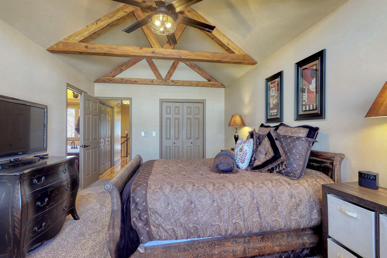 4 Bed 4 Bath Vacation Home In Oaks At Wasatch - thumb 23