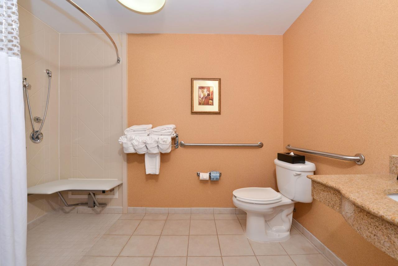 Hampton Inn And Suites Fredericksburg South - thumb 19