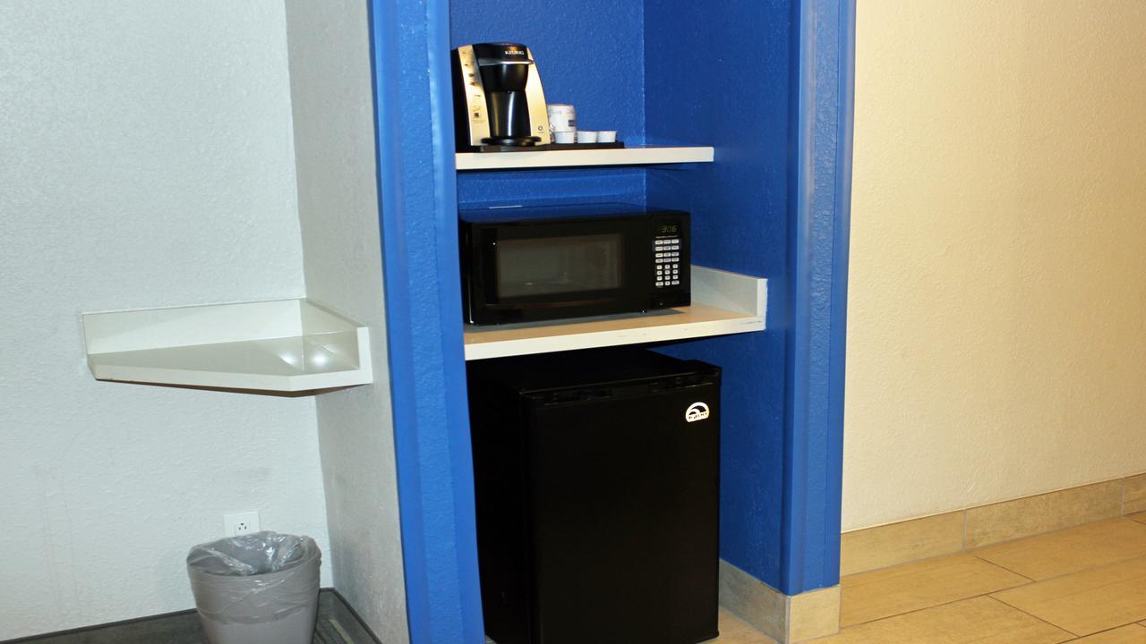 Holiday Inn Express Winfield - thumb 2