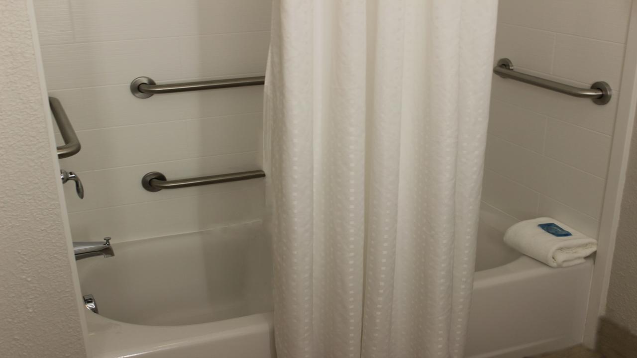 Holiday Inn Express Winfield - thumb 4