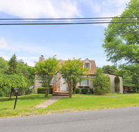 Stonehedge - Accommodation Denver