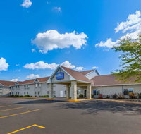 Baymont by Wyndham Baldwin - Accommodation Denver