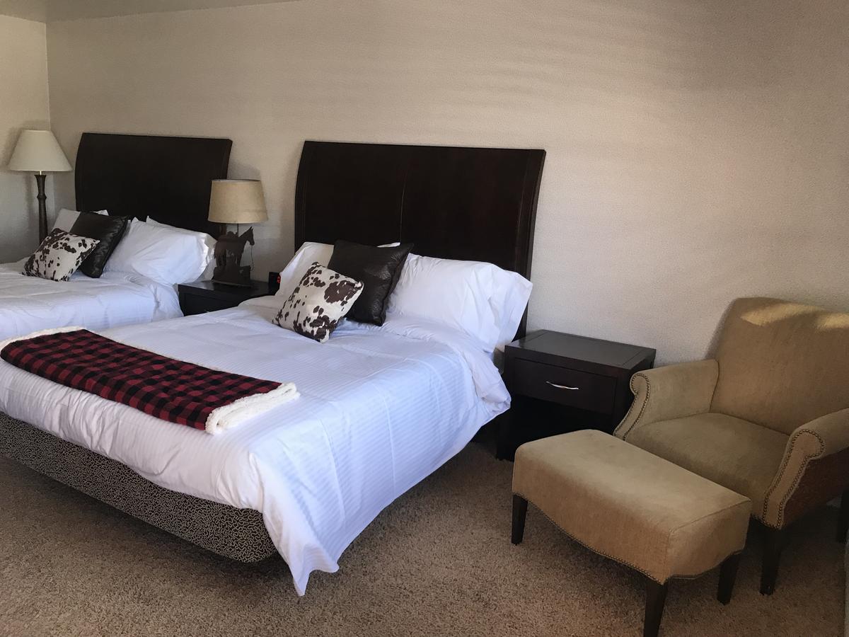 Country West Motel Of Rock Springs - thumb 17