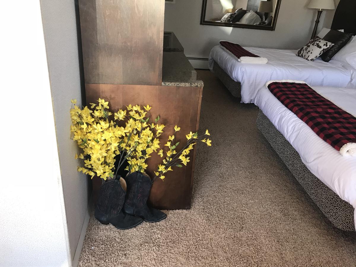 Country West Motel Of Rock Springs - thumb 14