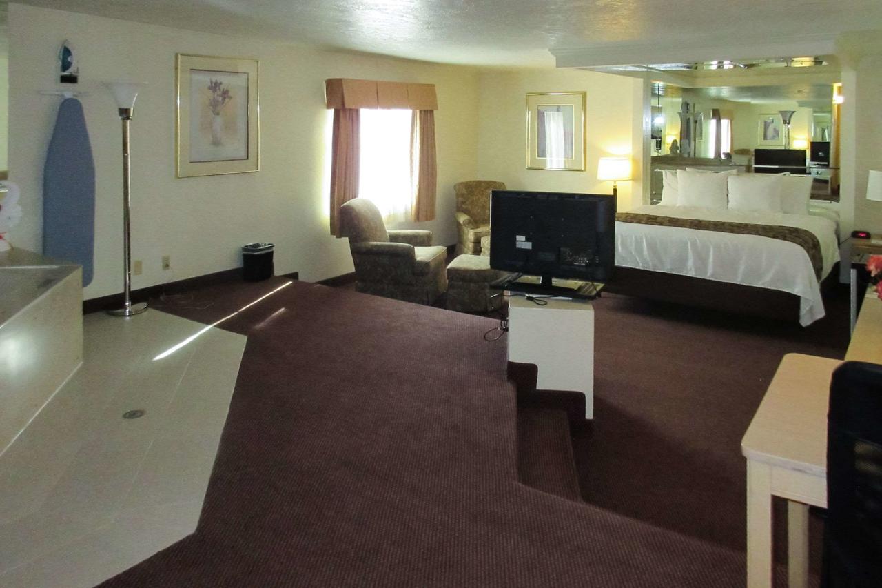 Clarion Hotel Rock Springs - thumb 12