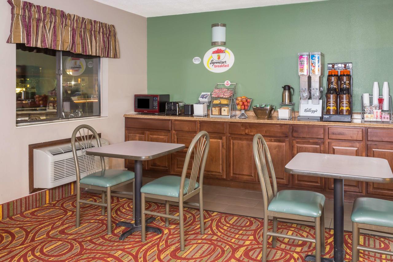 Super 8 By Wyndham Rock Springs - thumb 1