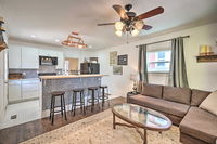 'Carriage House' about 3 Mi to Garden of the Gods Accommodation Denver