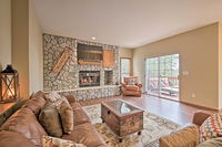 'Fairway Retreat' - Luxe Home with Panoramic Views Accommodation Denver