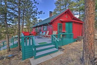 'Faraway Cabin w/Mtn View  Deck in Estes Park Accommodation Denver