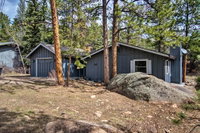 'Romantic River Cabin' in the Heart of Estes Park Accommodation Denver