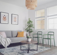 Brand New 4 Bedroom Modern Condo - Accommodation Denver