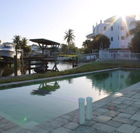 1 Beach Access Close to Time's Square On water - Accommodation Denver