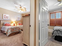 101W   Spacious 3BR/3BA corner condo with Gulf views Accommodation Denver